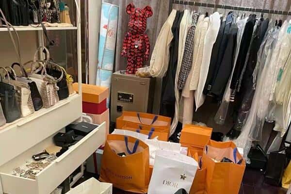 黄梅县回收一线品牌衣服